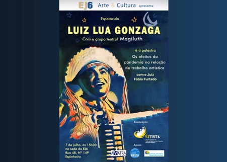 Cartaz com fundo em tons de azul marinho, com arte colorida de Luiz Gonzaga tocando acordeon, estrelas coloridas e lua no céu